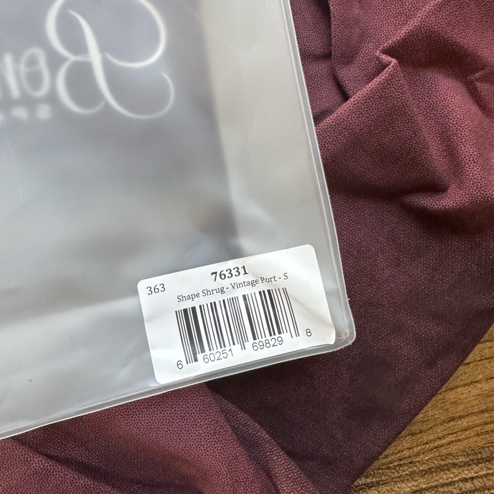 Bombshell Sportswear Shape Shrug - Picture 5 of 5